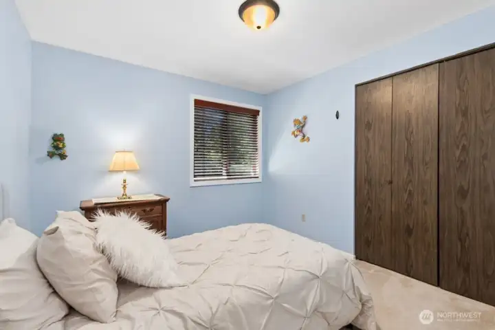 2nd bedroom on upper level. 2nd bedroom on upper level.