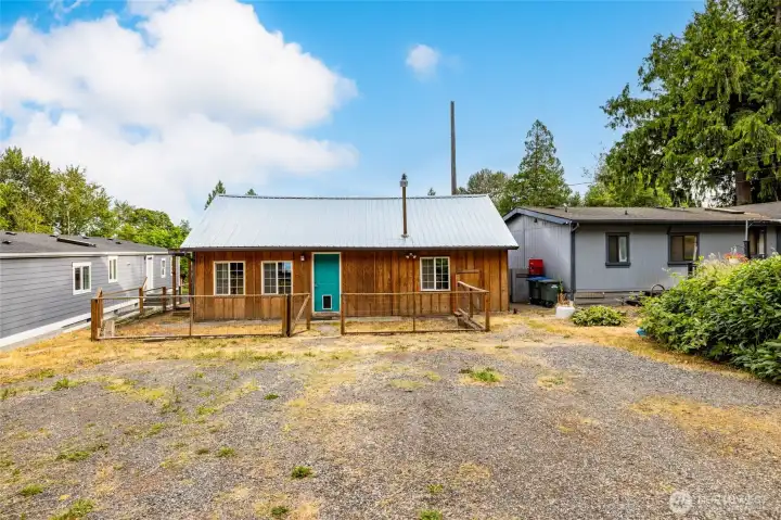 DADU front - it has a fully fenced yard.