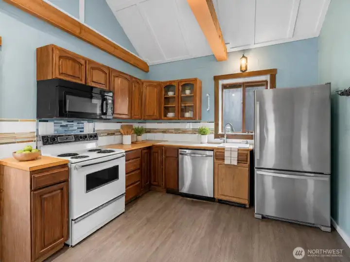 Kitchen - virtually staged