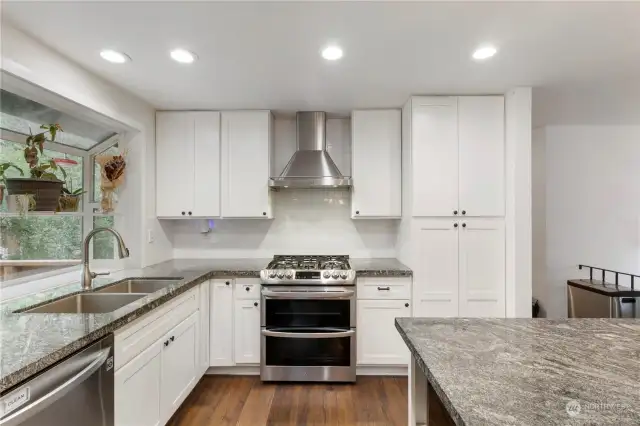 Recently remodeled kitchen with gas stove!