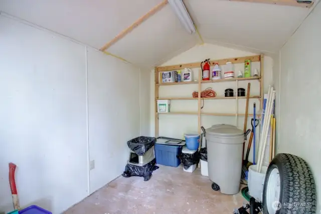 Insulated shed