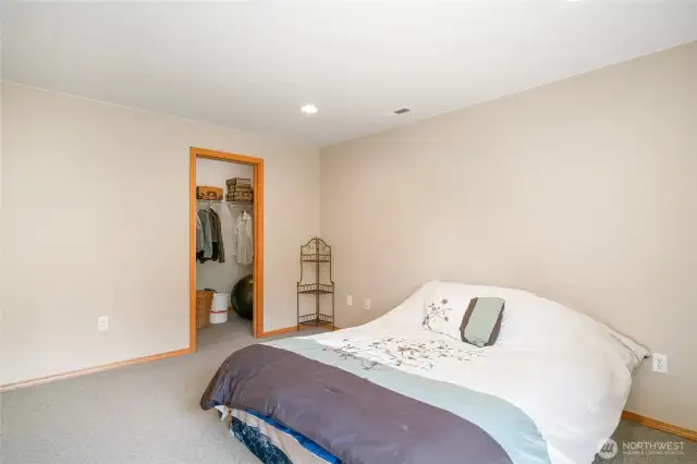 Downstairs Bedroom 4