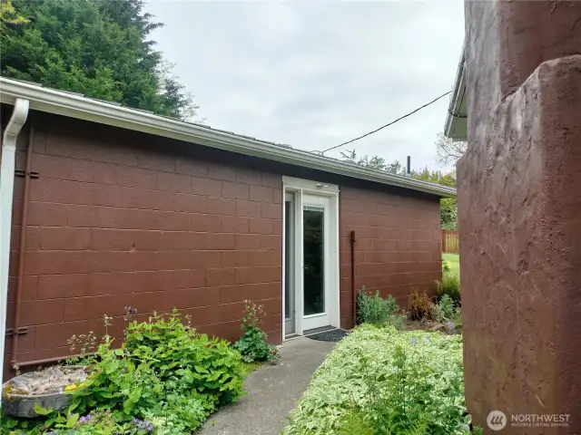 Front entrance of MIL/Guest Quarters.