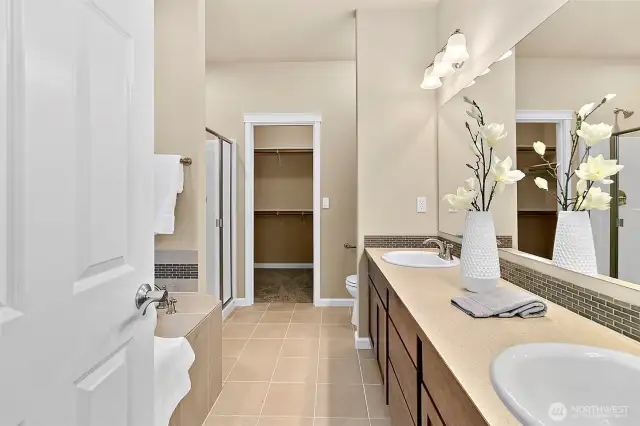 Home is under construction. Photos are of a previously built home from the same community with similar finishes that are staged. Builder reserves the right to change features, plans, prices & specifications without notice. Features vary by plan. Buyer to verify square footage.