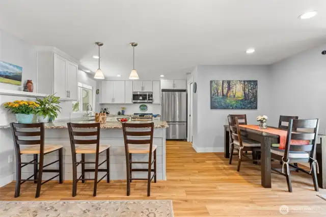 Eat-in Kitchen