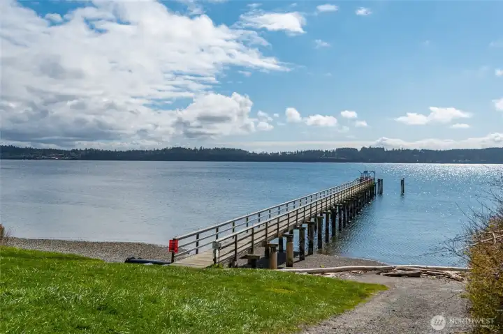 Rolling Hills community boat launch.