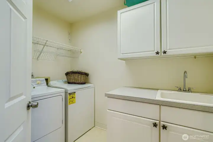 2nd floor laundry room