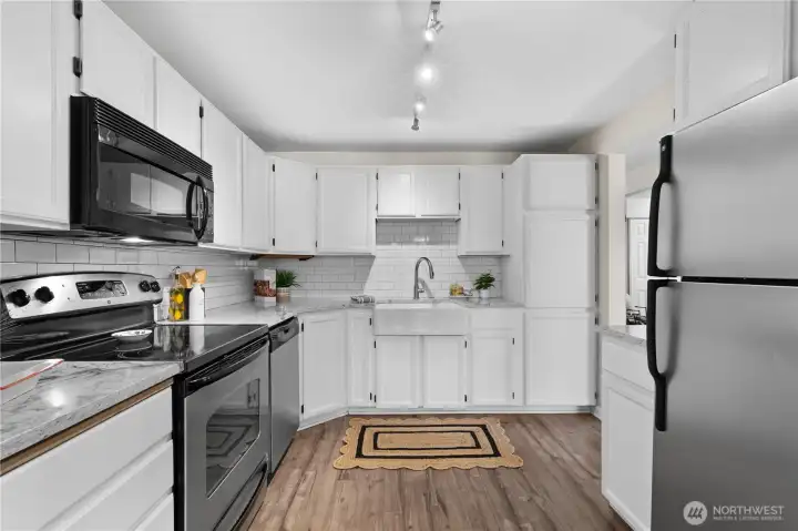 Fabulous stainless steel and black appliances!