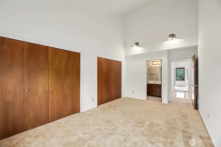 Primary Suite - attached full bathroom with single vanity