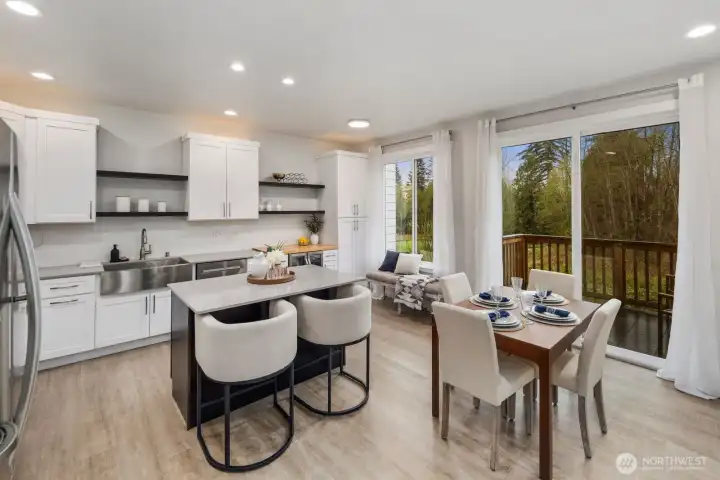 Open kitchen & dining area