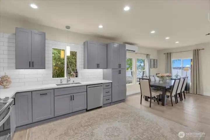 Kitchen with quartz Countertops