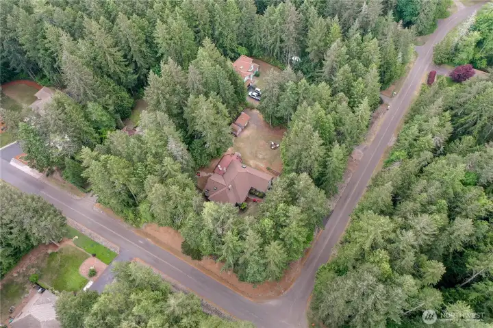 HUGE 0.77 acre corner lot