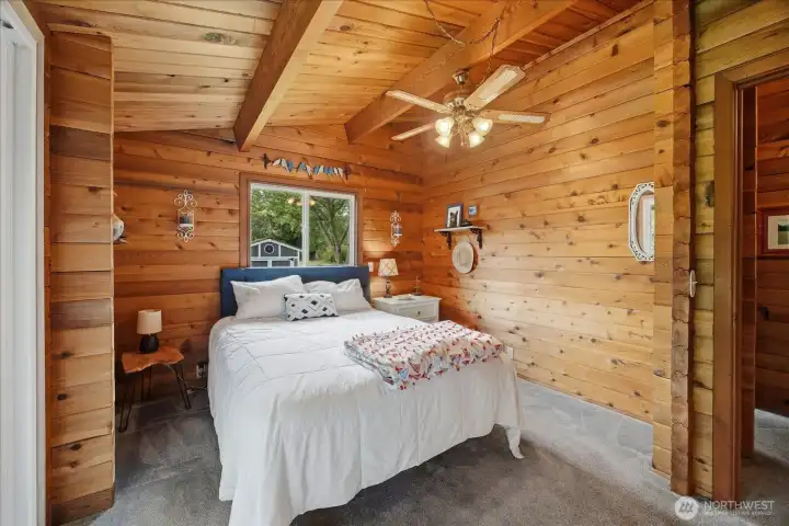 Spacious primary bedroom Spacious primary bedroom