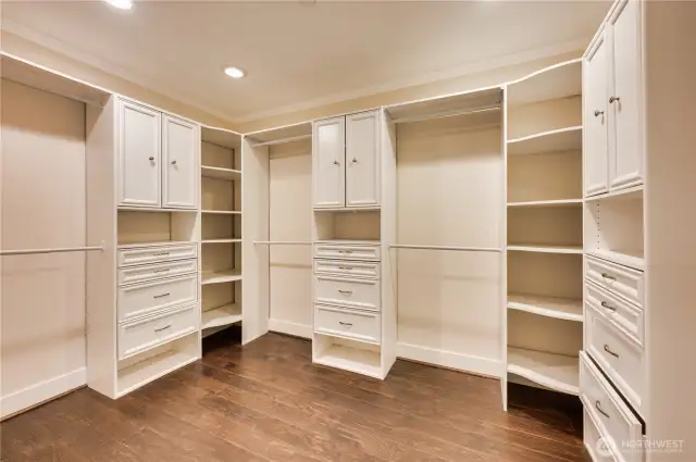 Closet organizers in the Primary closet. Fabulous!