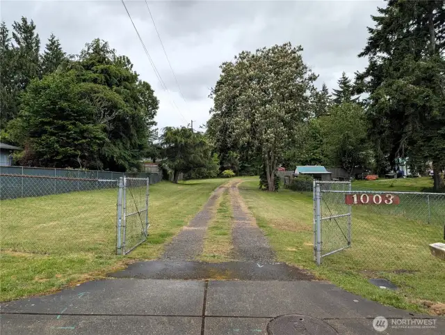 Gated driveway from Irving St. #1003 Irving St.