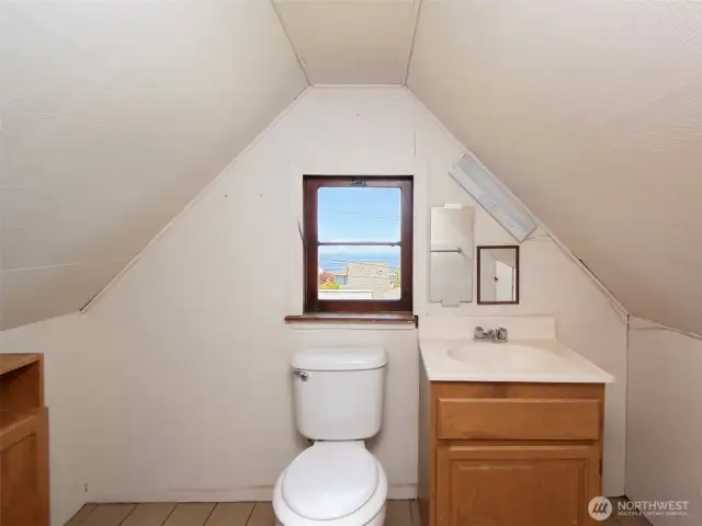 Upstairs Bath