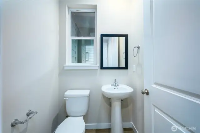 Images are representative of the floor plan and may vary by location and selected finishes.