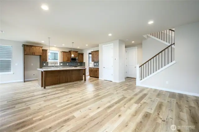 Images are representative of the floor plan and may vary by location and selected finishes.