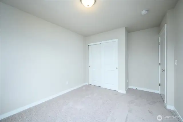 Images are representative of the floor plan and may vary by location and selected finishes.