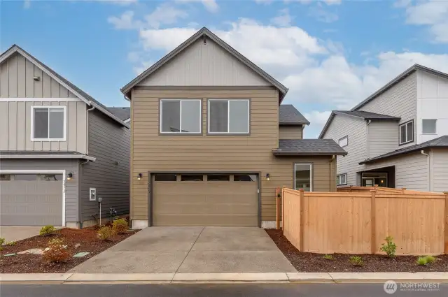 Images are representative of the floor plan and may vary by location and selected finishes.
