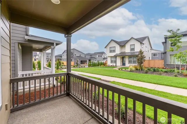 Images are representative of the floor plan and may vary by location and selected finishes.