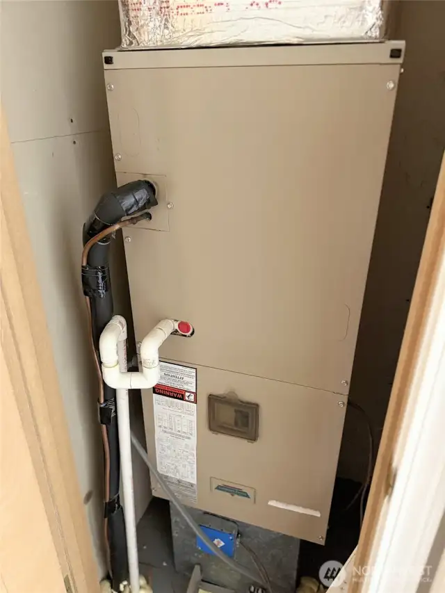 heat pump furnace.
