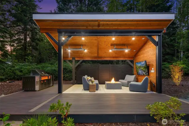 Whole-home and outdoor Wi-Fi access points ensure uninterrupted connectivity in every space