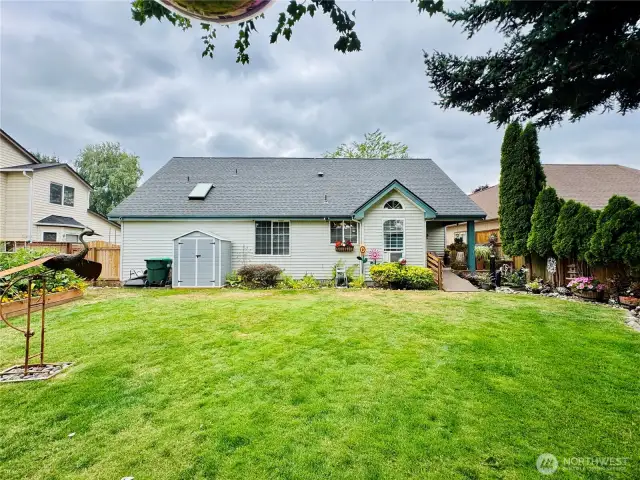 Well maintained home with lots of life left on roof