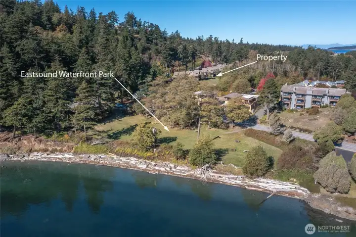 The public waterfront has a very convenient access to the waterfront for kayaking and beach combing.