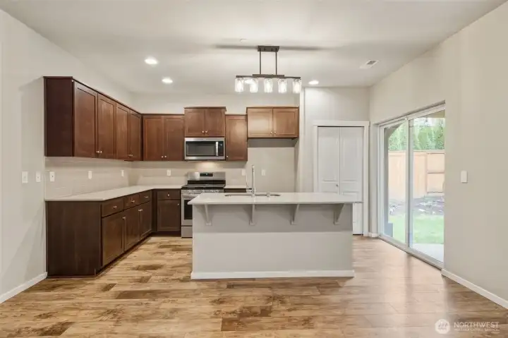 Kitchen - Eating Area