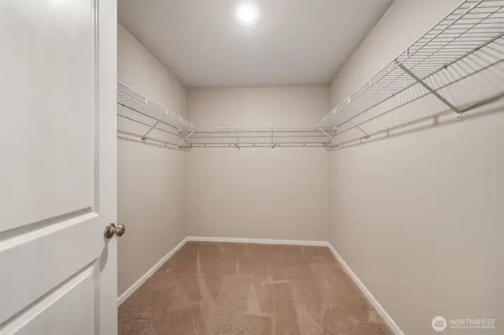 Bedroom, Primary - Walk-in Closet
