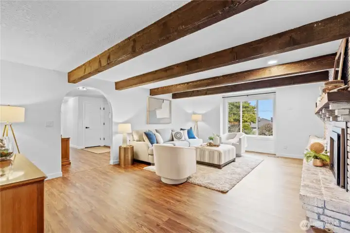 Can't get enough of the beams!