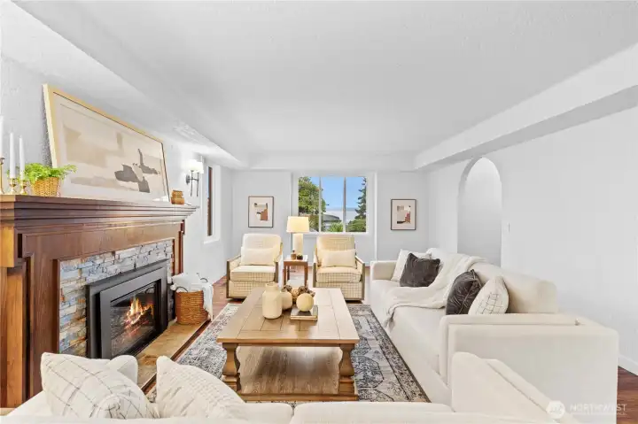 What an inviting room with views to the water