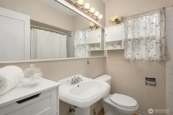 Main floor bathroom