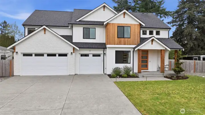 This home offers space, privacy, and a convenient location close to parks, shopping, dining, and easy commuting to Seattle or the Eastside.