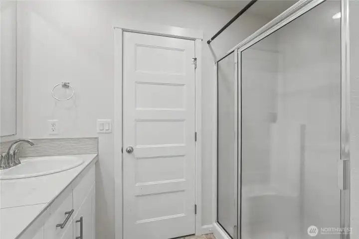 Ensuite 2