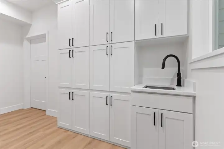 Laundry room +sink
