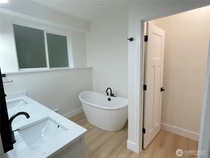soaking bath tub soaking bath tub