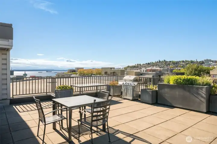 The rooftop terrace of your dreams with both water and city views The rooftop terrace of your dreams with both water and city views