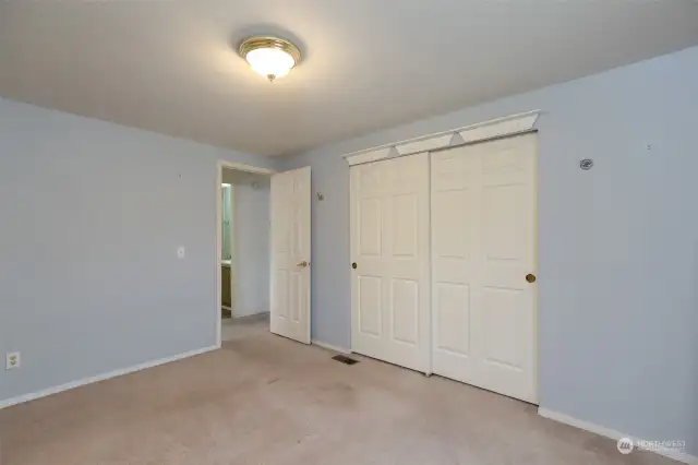 2nd bedroom closet