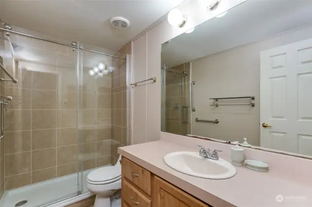 2nd bathroom