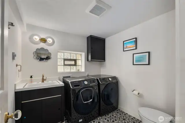 Lower laundry and bathroom