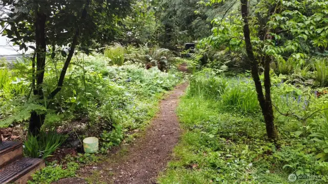 Walkway towards parking area