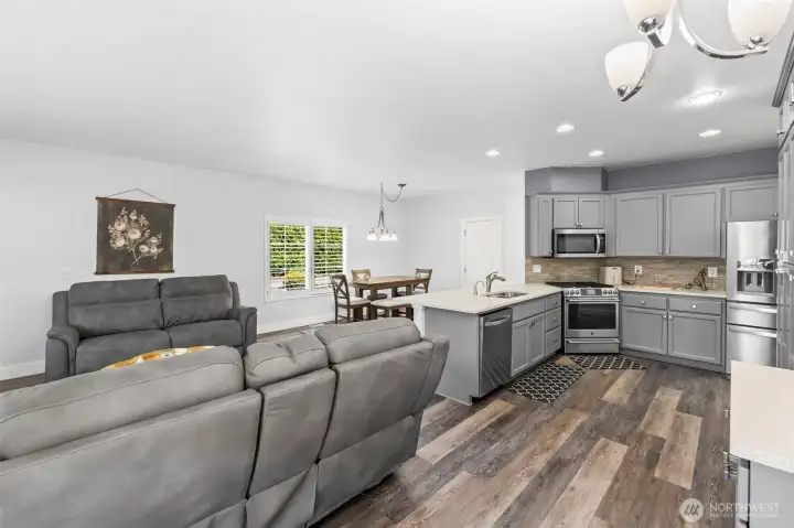 Living Room /  Kitchen Area