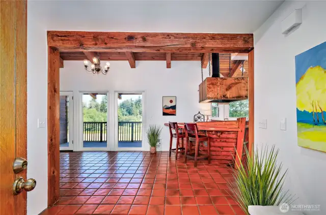 Large entry way with storage