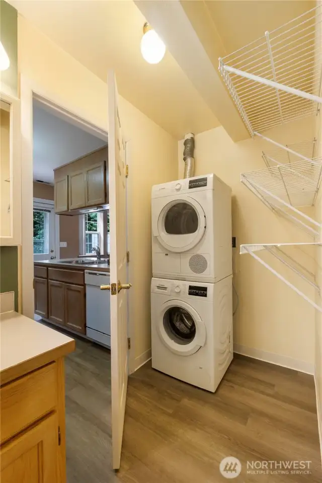 The washer and dryer stay. Plus check out that extra storage space!
