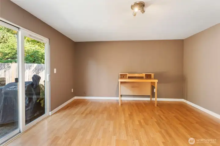 Bonus Room View #1 - guests/office/or band rehearsal room!!!