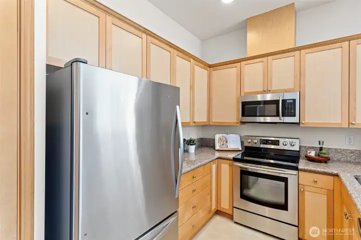 Lots of storage in this kitchen!