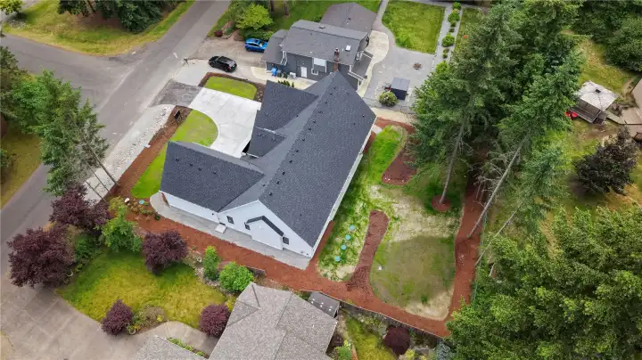 This new build was just completed, it's a truly MUST SEE! This new build was just completed, it's a truly MUST SEE!