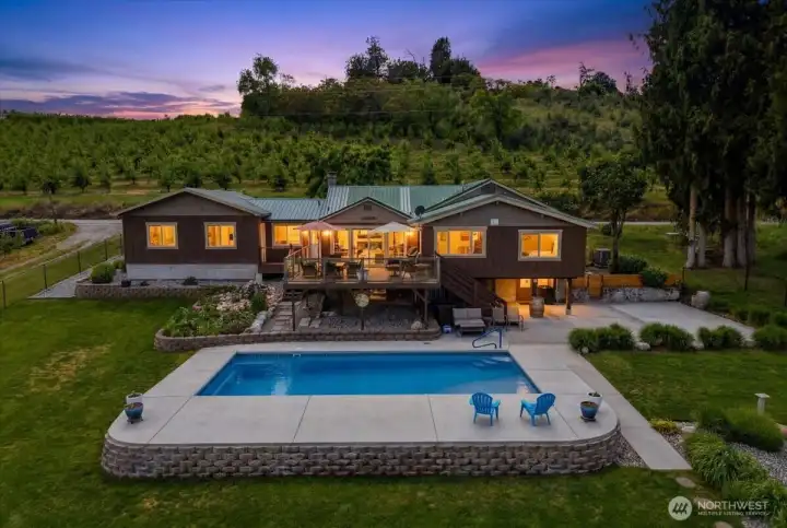 Twilight of home and pool
